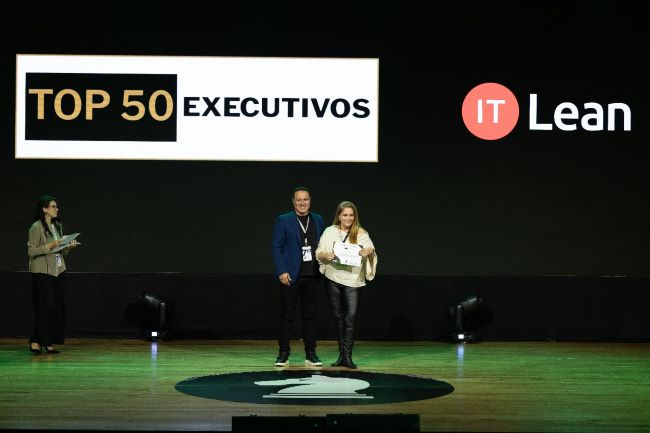 Flávia Zülzke, dos Hotéis Deville, está entre os TOP 50 Executivos de Destaque em Vendas &amp; Marketing de 2024